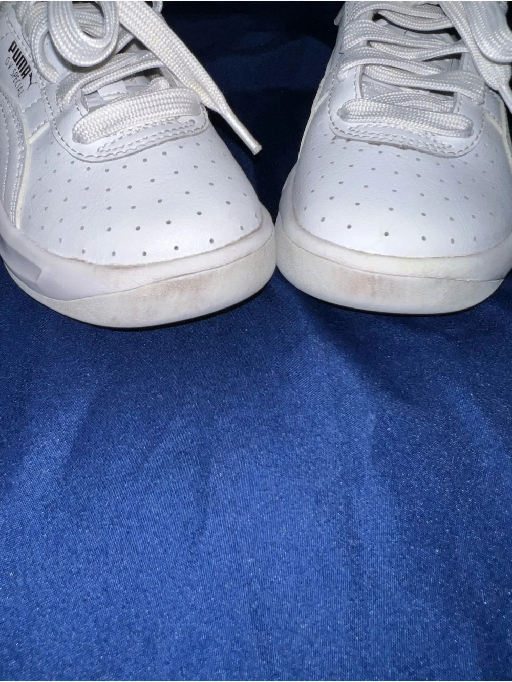 Puma Kids White Low-Top Sneakers with Gold Logo
